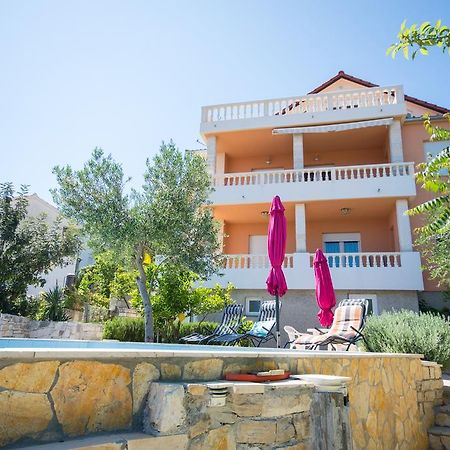 Apartmani Cubela تروغير المظهر الخارجي الصورة