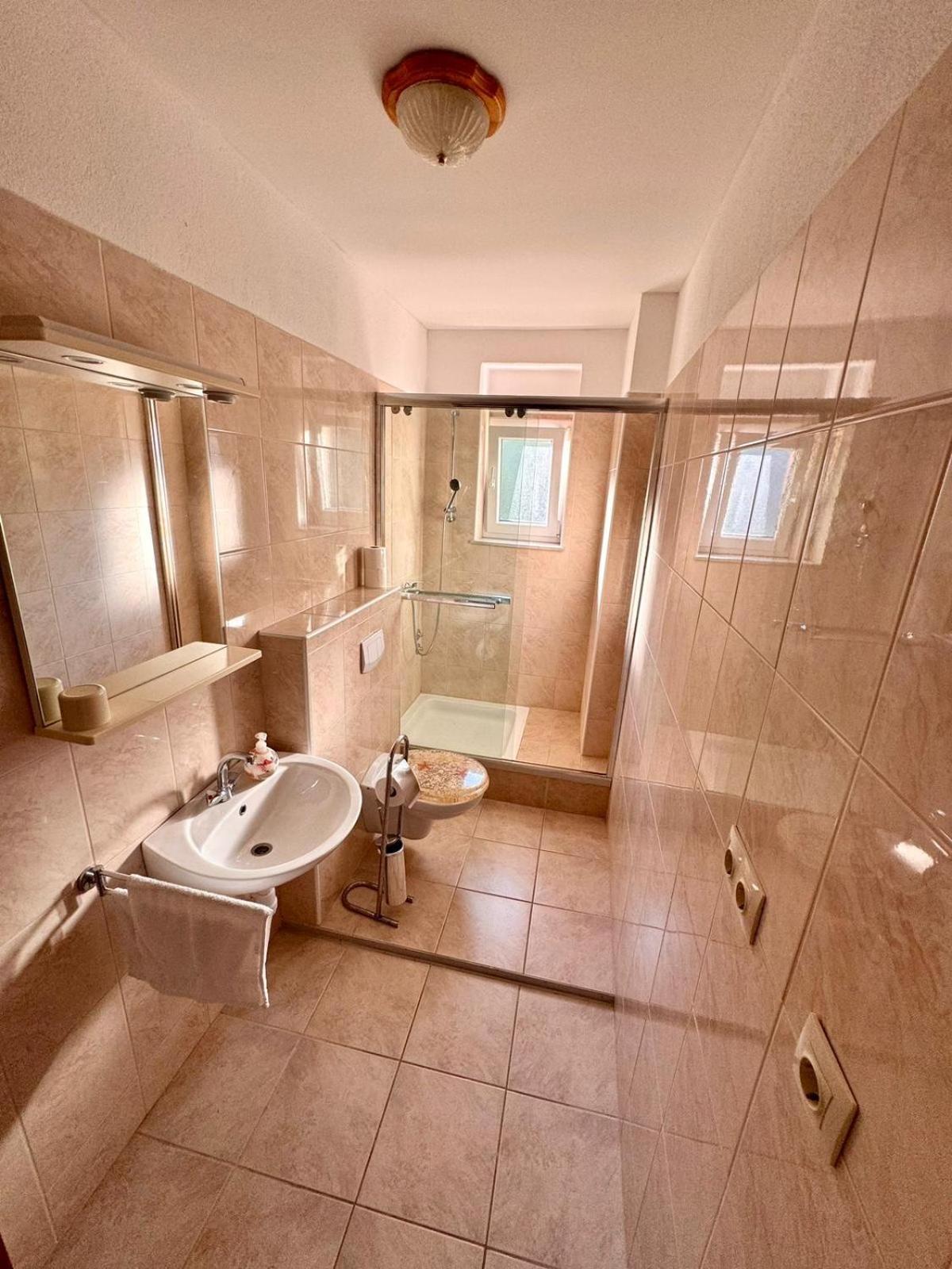 Apartmani Cubela تروغير المظهر الخارجي الصورة